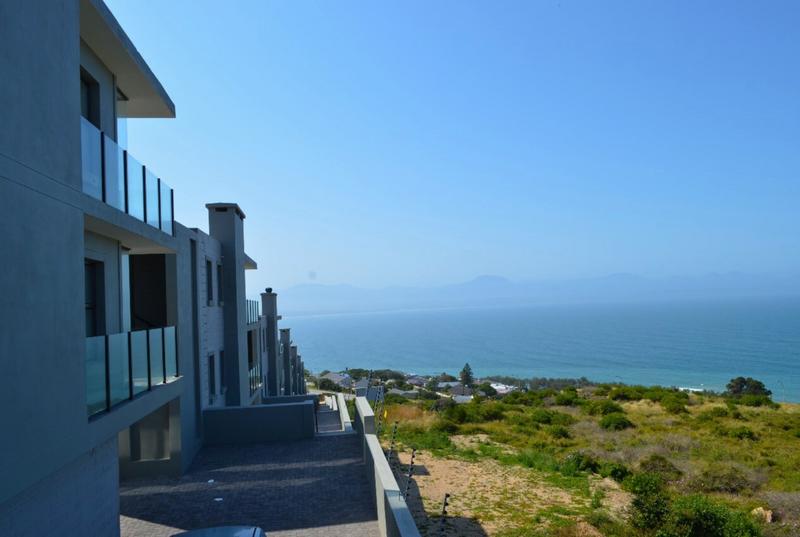 2 Bedroom Property for Sale in Da Nova Western Cape